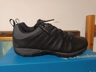Zapatos Columbia waterproof.