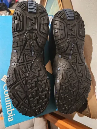 Zapatos Columbia waterproof.