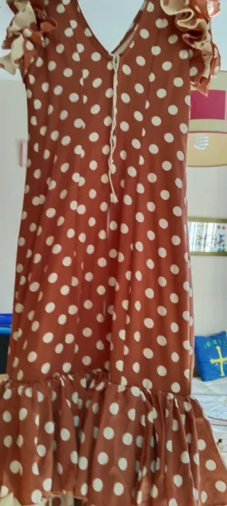 Traje Flamenca Bata Rociero Lunares