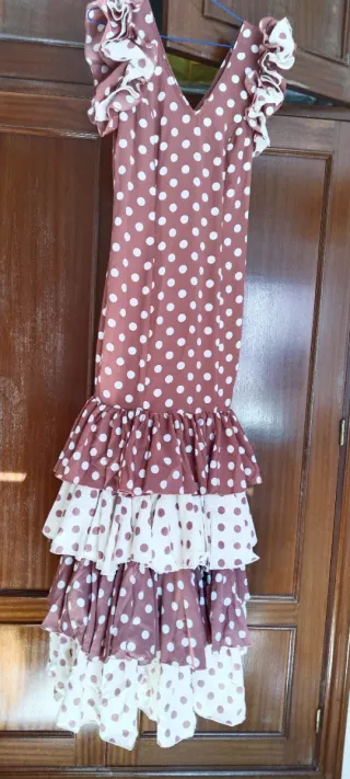 Traje Flamenca Bata Rociero Lunares