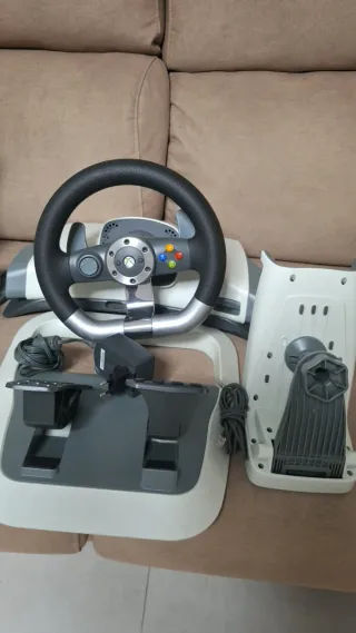 Xbox 360 + Volante + Kinect