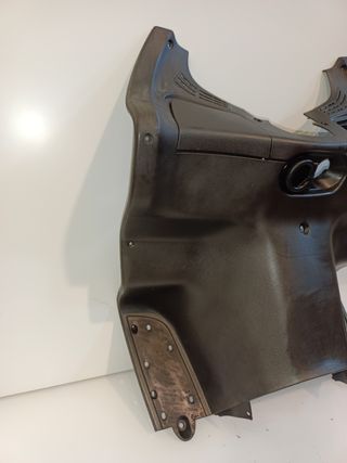 Contraescudo Piaggio X8 125 150 250 400 de 2007