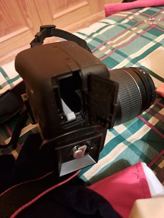 Canon EOS 1200D + Objetivo 55mm a ESTRENAR