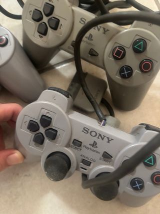 3x Joypad Sony PlayStation 1 per PEZZI DI RICAMBIO