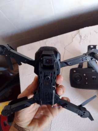 Dron Plegable KYT Negro