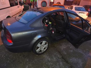 Skoda Superb 2004