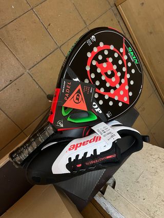 Pala y zapatillas pádel Dunlop a estrenar