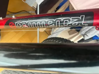 Bicicleta de montaña SRAM y Shimano