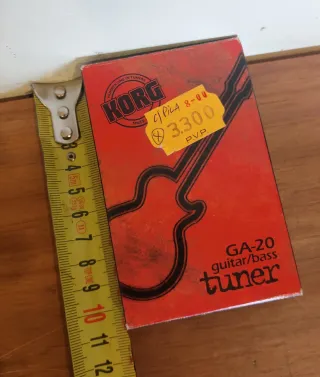 Afinador Digital KORG GA-20 - Guitarra y Bajo.
