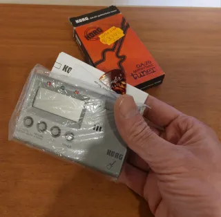 Afinador Digital KORG GA-20 - Guitarra y Bajo.