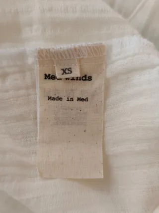 Blusa Med Winds blanca.