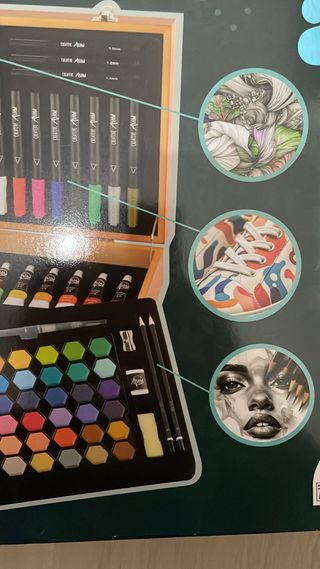 Maletín de madera con caja de pinturas Nuevo