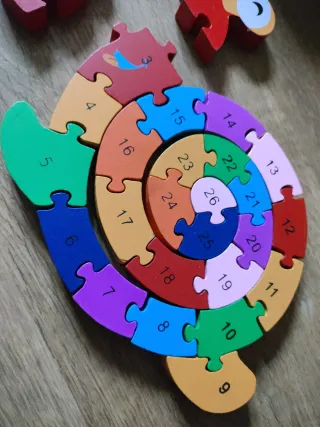 Caracol de madera con números 2€