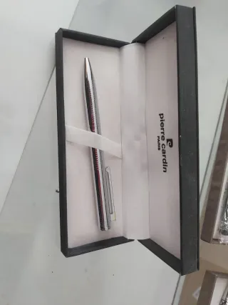 Bolígrafos Pierre Cardin