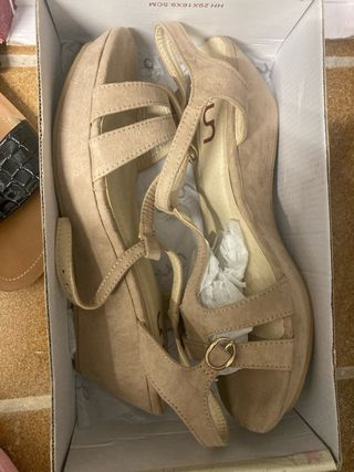 Sandalias Beige