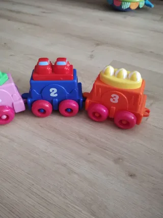 Tren y Coche de Juguete