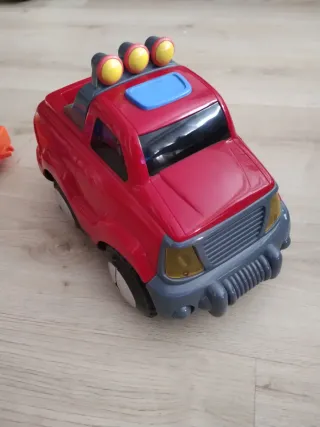 Tren y Coche de Juguete