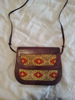 Bolso de piel artesanal multicolor