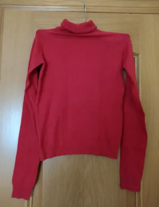 Jersey rojo cuello alto talla S