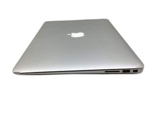 portatil apple apple macbook air core i5 1.6 13 (2015) (a1466)