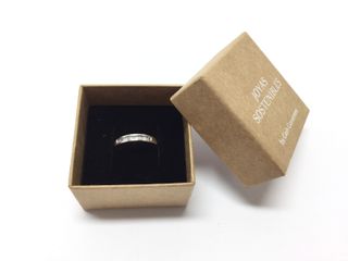 anillo oro 18k con piedra con diamante