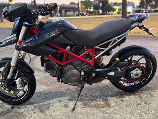 Ducati Hypermotard 796