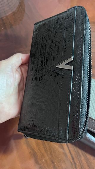 Due portafogli donna marrone e nero