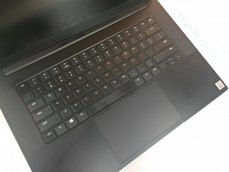 Razer Blade i7 32GB RAM 256GB NVMe nVidia RTX2060 afbeelding 5