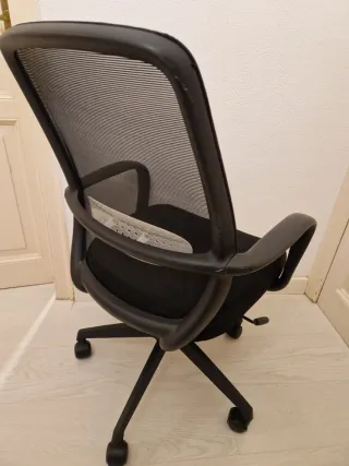 Silla de oficina ergonómica giratoria
