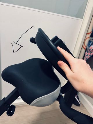 Bici estática Fitfiu plegable con pantalla