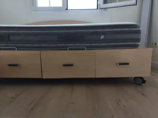 Cama con somier y colchón