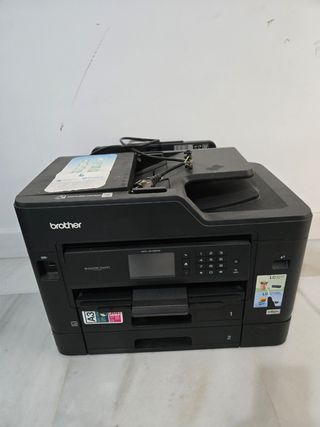 Stampante laser multifunzione Brother nera