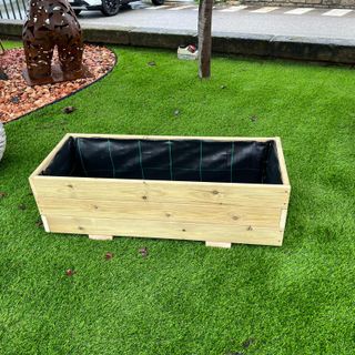 Jardinera de madera para exterior