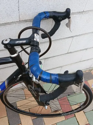 Bicicleta de carretera Mendiz