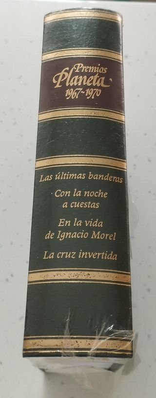 LOTE PREMIOS PLANETA, PRECINTADO