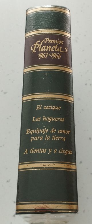 LOTE PREMIOS PLANETA, PRECINTADO