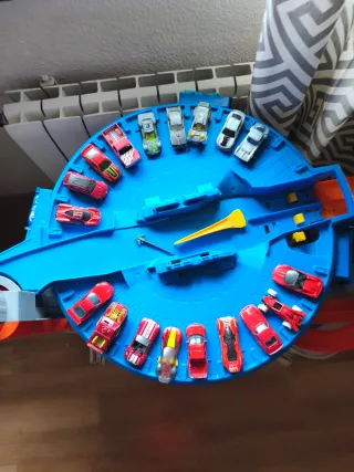 Parking de Juguete con Coches