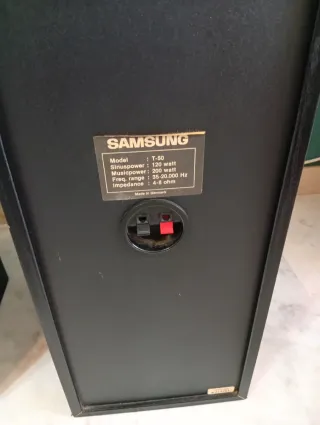 Bafles Columnas Negros Reacondicionados