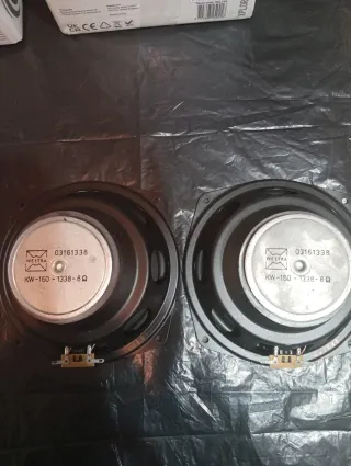 Bafles Columnas Negros Reacondicionados