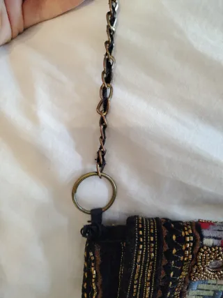 Bolso étnico bordado y con abalorios