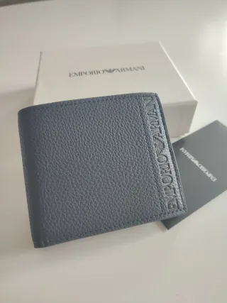 Cartera Emporio Armani azul marino