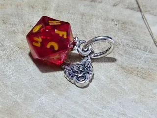 Charm Dado Club Infernal Stranger Things