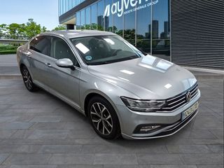 Volkswagen Passat Executive 1.5 TSI 110 kW (150 CV)