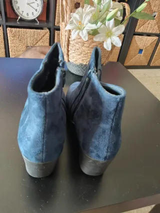 Botines azules sin estrenar talla 40