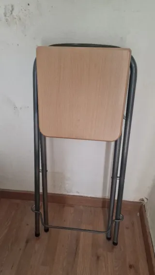 Silla alta estilo bar madera y metal