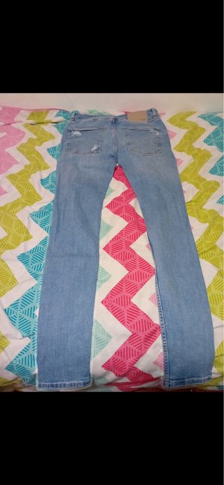 Pantalones vaqueros Bershka