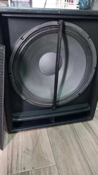 Subwoofer hk 118 premium
