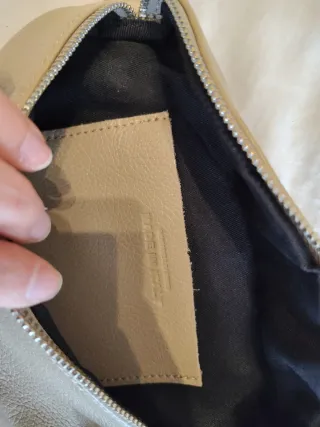 Riñonera piel beige