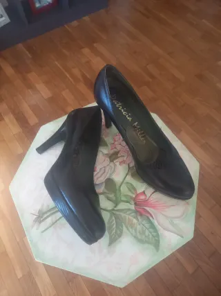 Zapatos de tacón Patricia Miller negros