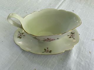 Salsiera in porcellana